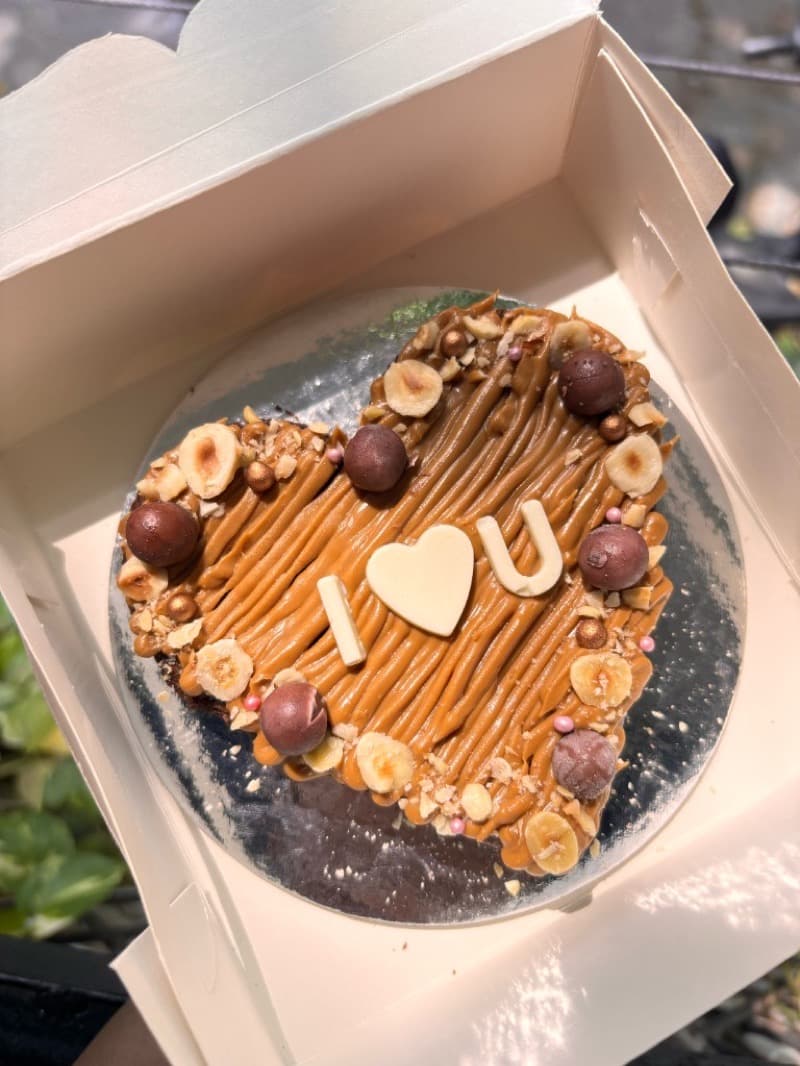 Bento Heart Brownie Cake 1