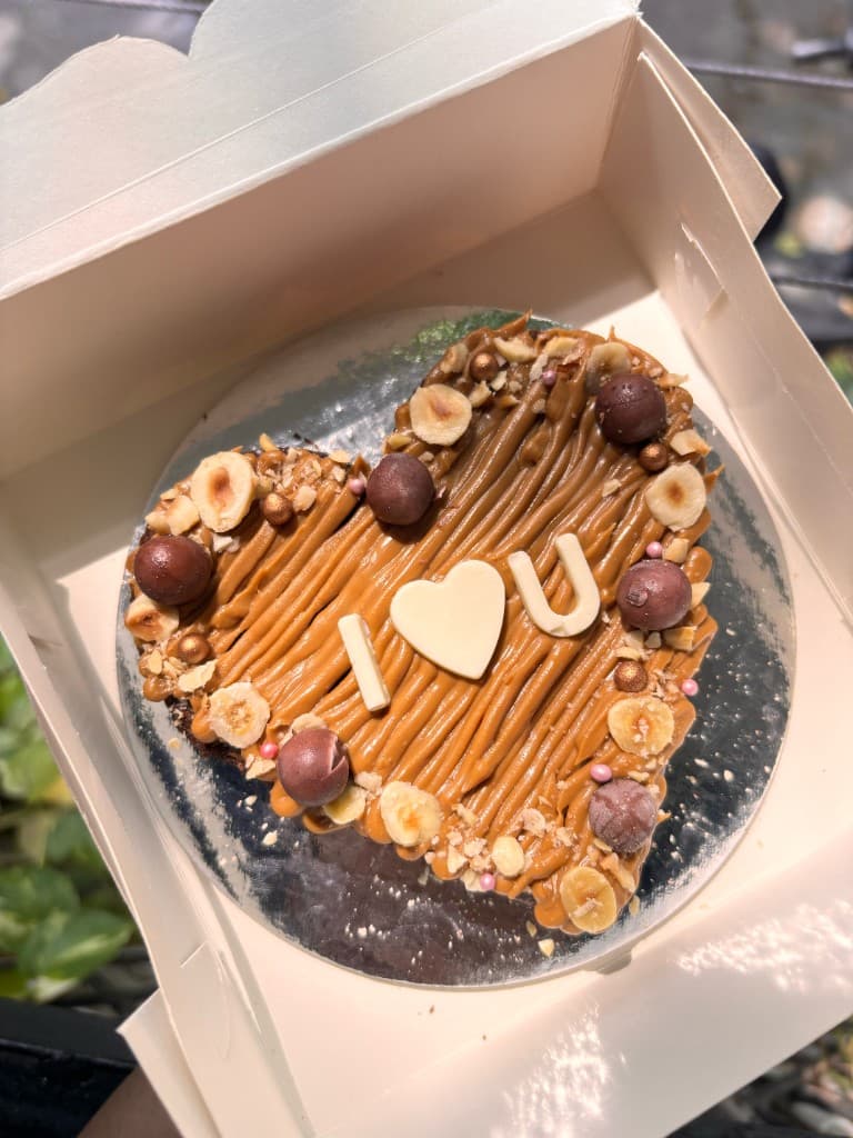 Bento Heart Brownie Cake 1