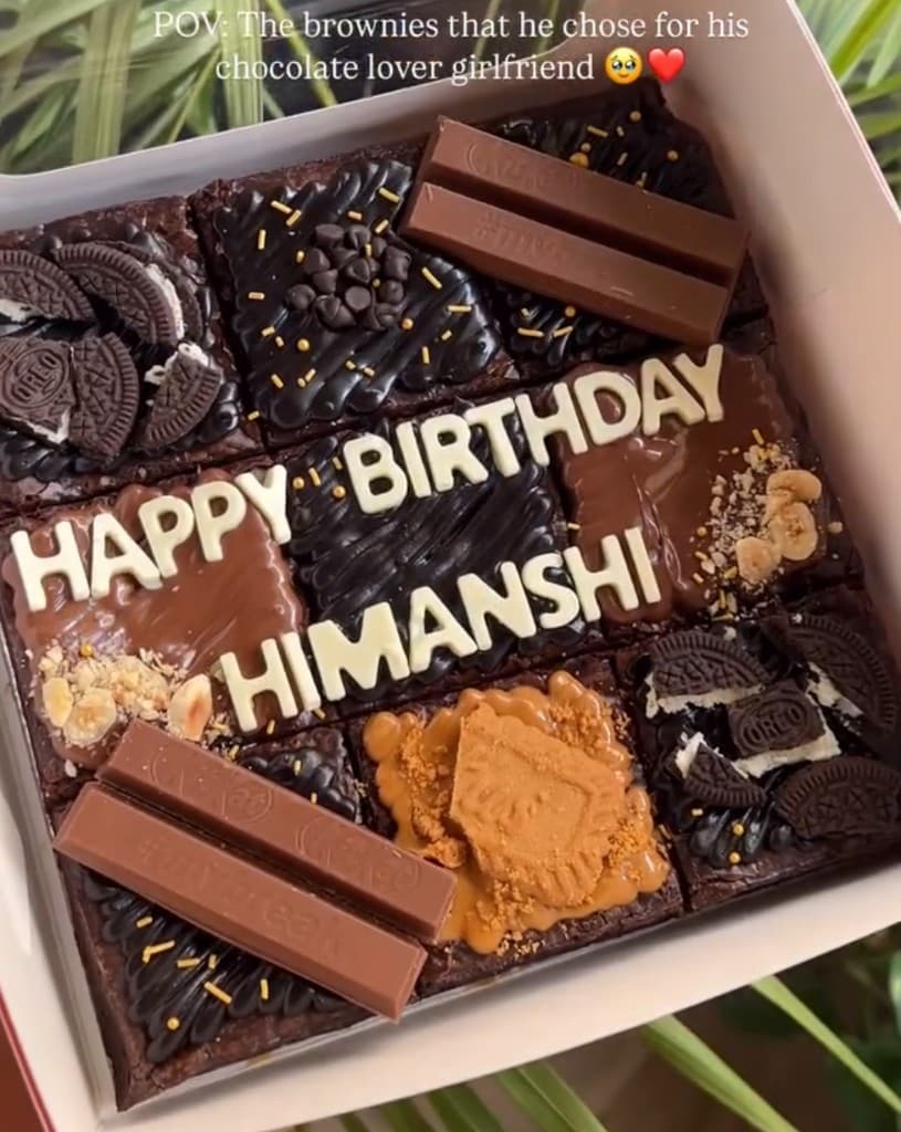 Box of 9 Brownies 1